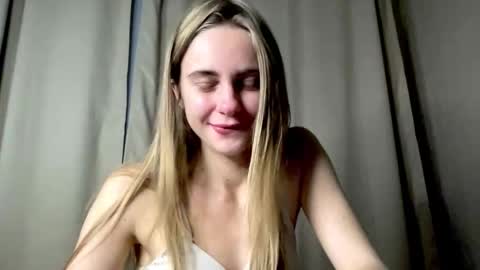 gracetorrezz online show from 24, 10, 2025