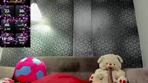 Mi Name is violeta  online show from 5, 3, 2026