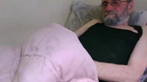 Snapshot of grandpa_mark chatting on 30, 4, 2026 Mark online show from 30, 4, 2026