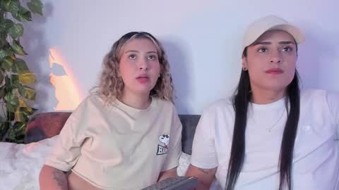 Snapshot of grave_duo chatting on 18, 9, 2025 GRAVE DUO online show from 18, 9, 2025