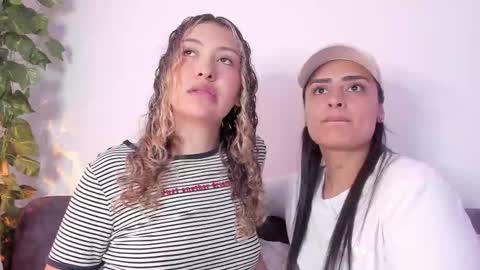 Snapshot of grave_duo chatting on 1, 10, 2025 GRAVE DUO online show from 1, 10, 2025