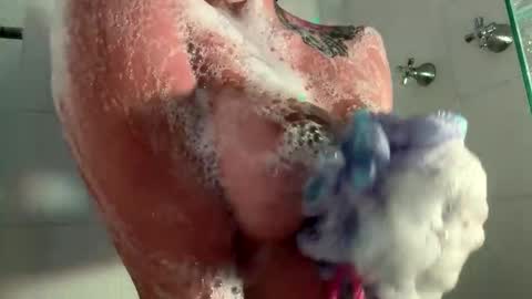 grayce blossoms24 online show from 20, 10, 2025