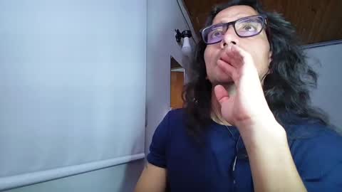 grayrosty online show from 28, 2, 2025