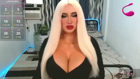 Snapshot of great_selfsuckerts chatting on 17, 6, 2026 PAULATHEONE online show from 17, 6, 2026