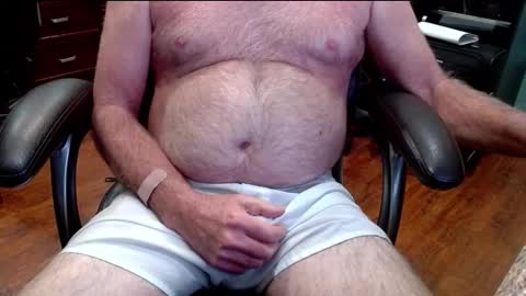 Snapshot of greenguy69 chatting on 31, 10, 2025 green online show from 31, 10, 2025