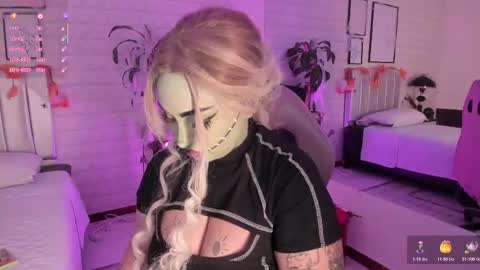 Snapshot of greennbella chatting on 24, 10, 2025 online show from 24, 10, 2025