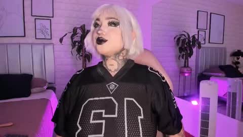 Snapshot of greennbella chatting on 20, 11, 2025 online show from 20, 11, 2025