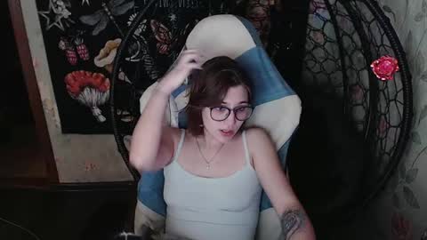 Snapshot of greenwitch9 chatting on 4, 5, 2026 Lina online show from 4, 5, 2026