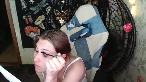 Snapshot of greenwitch9 chatting on 6, 6, 2026 Lina online show from 6, 6, 2026