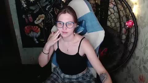 Snapshot of greenwitch9 chatting on 12, 6, 2026 Lina online show from 12, 6, 2026