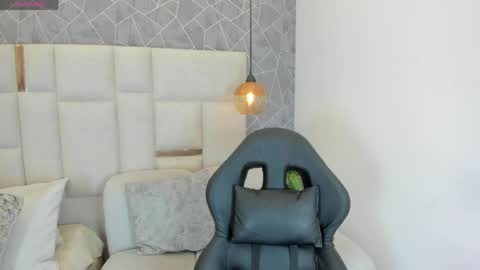 Snapshot of greeta_chars chatting on 9, 4, 2026 GRETA online show from 9, 4, 2026
