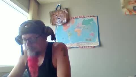 Snapshot of gregrev chatting on 17, 12, 2025 gregrev online show from 17, 12, 2025