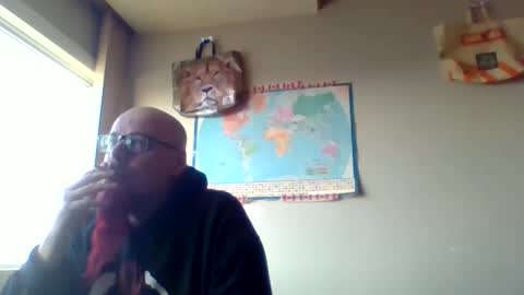 Snapshot of gregrev chatting on 23, 4, 2026 gregrev online show from 23, 4, 2026