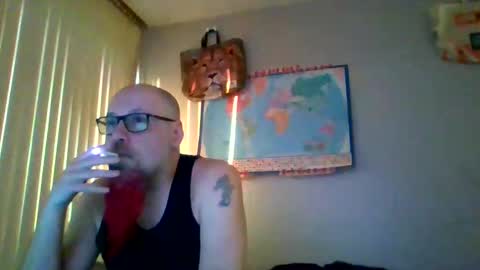 Snapshot of gregrev chatting on 28, 4, 2026 gregrev online show from 28, 4, 2026