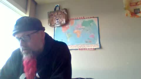 Snapshot of gregrev chatting on 20, 5, 2026 gregrev online show from 20, 5, 2026