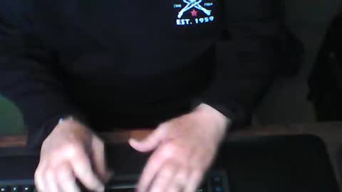 Snapshot of greyghost04 chatting on 27, 4, 2026 greyghost04 online show from 27, 4, 2026