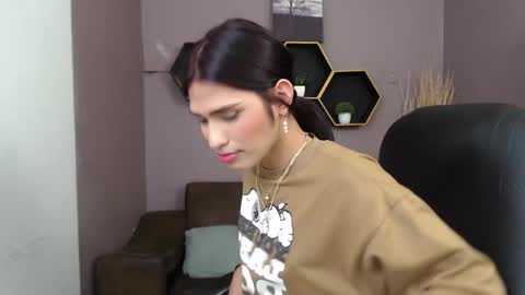 Snapshot of greys_ath chatting on 12, 1, 2025 greys online show from 12, 1, 2025