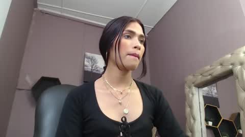 Snapshot of greys_ath chatting on 25, 1, 2025 greys online show from 25, 1, 2025