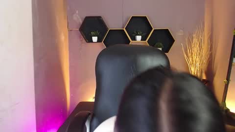 Snapshot of greys_ath chatting on 16, 9, 2025 greys online show from 16, 9, 2025