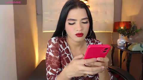 Snapshot of greys_ath chatting on 25, 10, 2025 greys online show from 25, 10, 2025