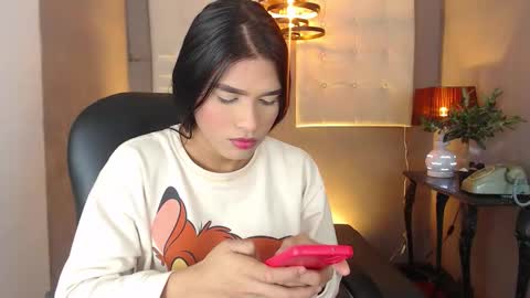 Snapshot of greys_ath chatting on 27, 11, 2025 greys online show from 27, 11, 2025