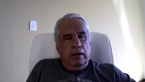 Snapshot of grisa01 chatting on 1, 3, 2025 grisa01 online show from 1, 3, 2025