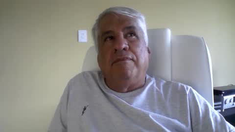 Snapshot of grisa01 chatting on 1, 11, 2025 grisa01 online show from 1, 11, 2025