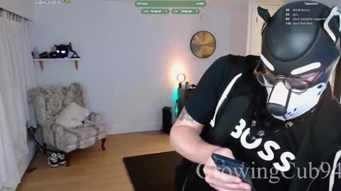 Snapshot of growingcub94 chatting on 11, 9, 2025 Alpha pup online show from 11, 9, 2025