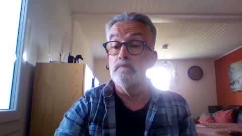 Snapshot of grybear60 chatting on 14, 5, 2026 Grybear online show from 14, 5, 2026