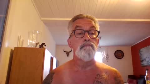 Snapshot of grybear60 chatting on 21, 7, 2026 Grybear online show from 21, 7, 2026