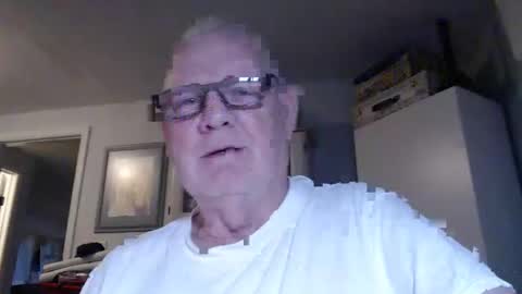 Snapshot of gspotlover1 chatting on 18, 4, 2026 Horny Daddy online show from 18, 4, 2026