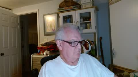 Snapshot of gspotlover1 chatting on 20, 6, 2026 Horny Daddy online show from 20, 6, 2026