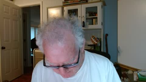 Snapshot of gspotlover1 chatting on 27, 6, 2026 Horny Daddy online show from 27, 6, 2026