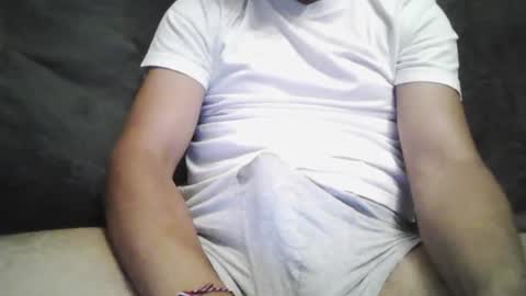 Snapshot of guapete_21x chatting on 4, 8, 2026 guapete 21x online show from 4, 8, 2026