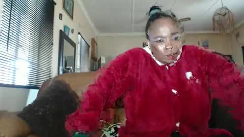 Snapshot of gucci_bx chatting on 23, 4, 2026 gucci-bx online show from 23, 4, 2026