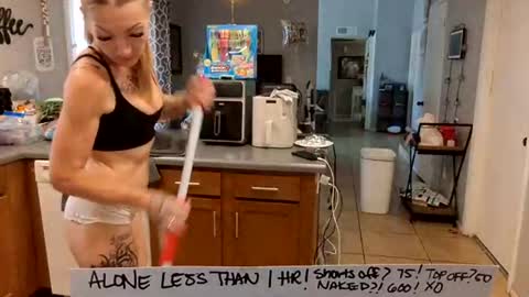 Snapshot of gudgirrl chatting on 3, 8, 2026 gudgirrl online show from 3, 8, 2026