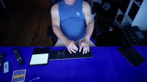 guesswhatigot2 online show from 21, 2, 2025