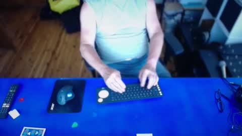 guesswhatigot2 online show from 6, 1, 2026