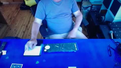 guesswhatigot2 online show from 7, 1, 2026