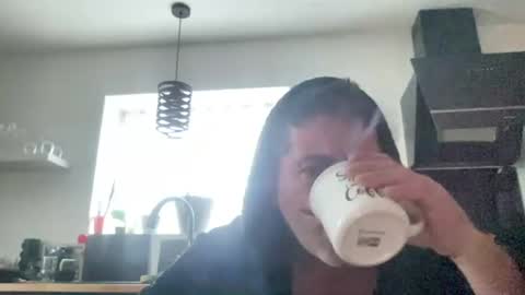 guil0 online show from 27, 10, 2025