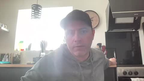 Snapshot of guil0 chatting on 22, 3, 2026 guil0 online show from 22, 3, 2026
