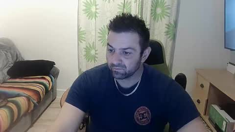 guillaume666286050 online show from 9, 1, 2026