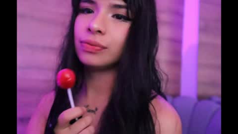 gummyluv online show from 8, 4, 2026