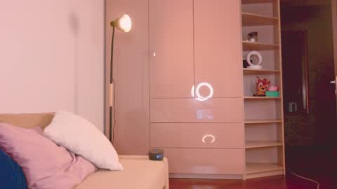 guns_n_buns online show from 14, 4, 2026