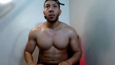 holl latino online show from 15, 4, 2026