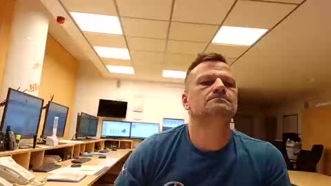 guschidick online show from 4, 10, 2025