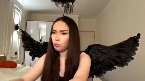 Alana online show from 9, 5, 2026