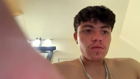 Snapshot of gustavog79 chatting on 18, 4, 2026 gustavog79 online show from 18, 4, 2026