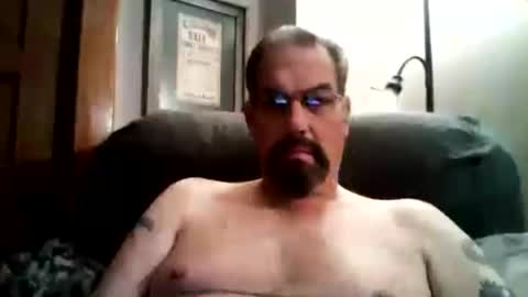 Snapshot of guy4fun8 chatting on 28, 6, 2026 guy4fun8 online show from 28, 6, 2026
