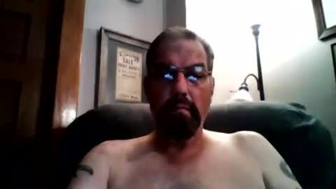 Snapshot of guy4fun8 chatting on 8, 7, 2026 guy4fun8 online show from 8, 7, 2026